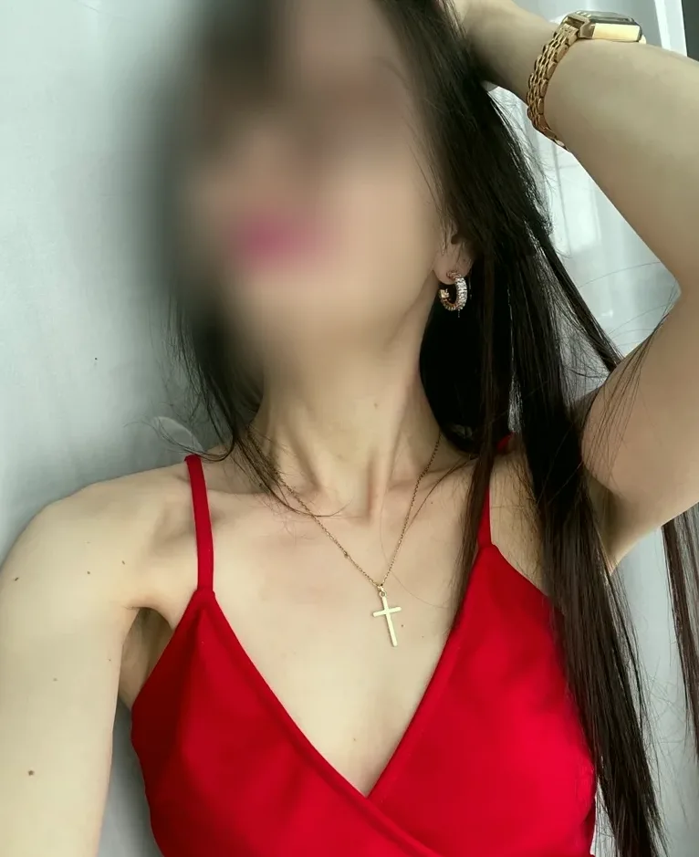 Adna, 25