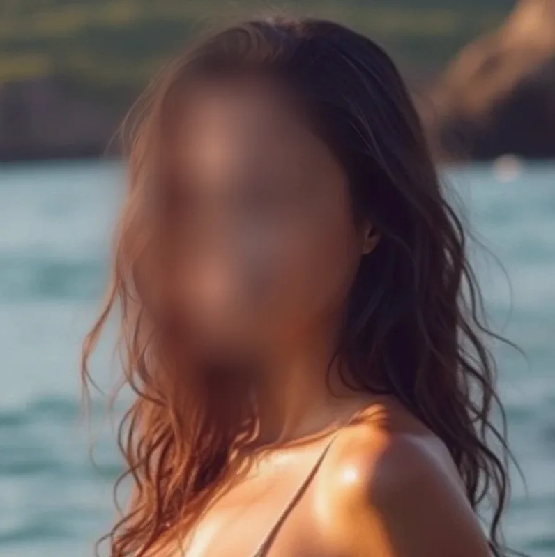 Dalia, 28