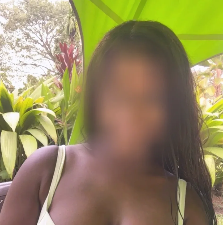 Emina, 26